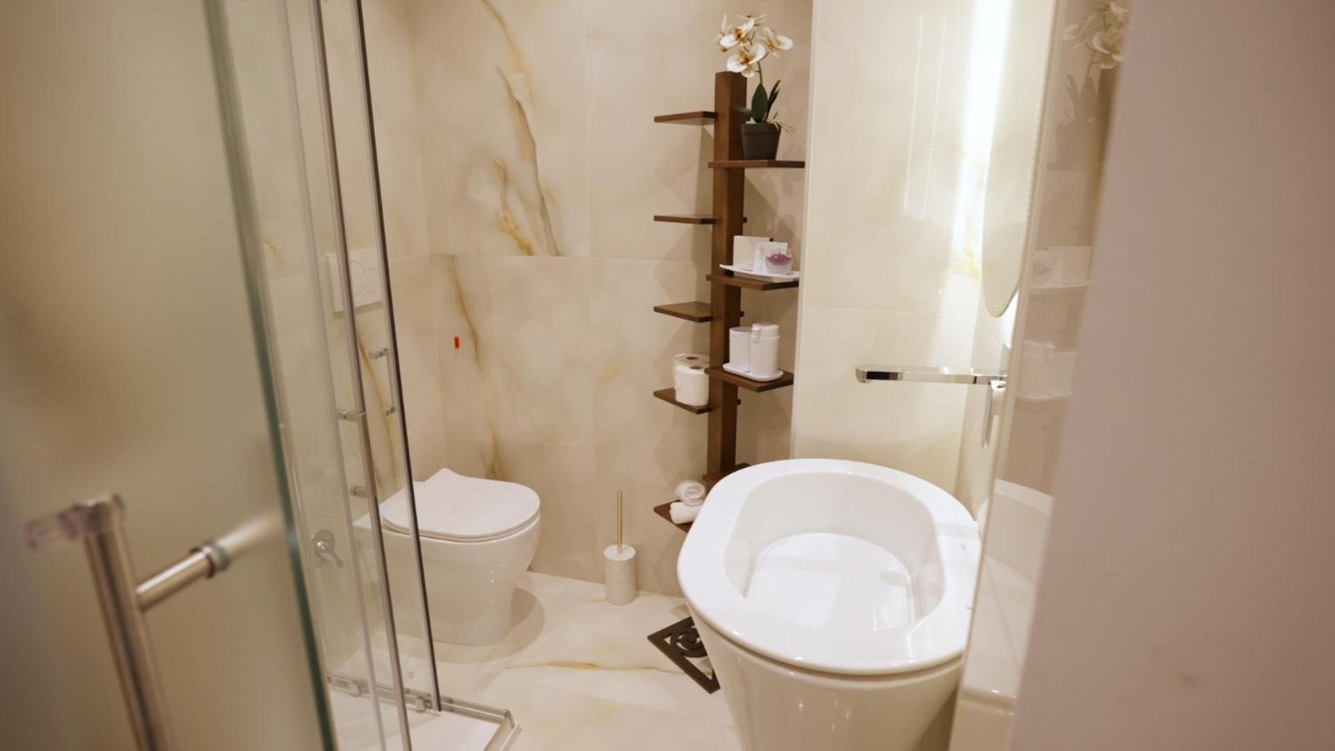Domus Augusti Guest house *